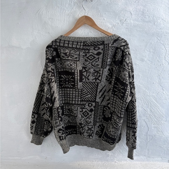 L/XL vintage abstract knit grandpa cardigan - Picture 8 of 15